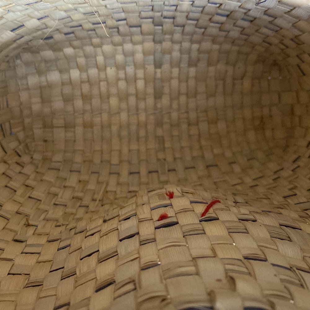 BEAUTIFUL Oaxaca Handmade Straw Tote Purse Made in Mexico with Flower detail - Picture 10 of 10